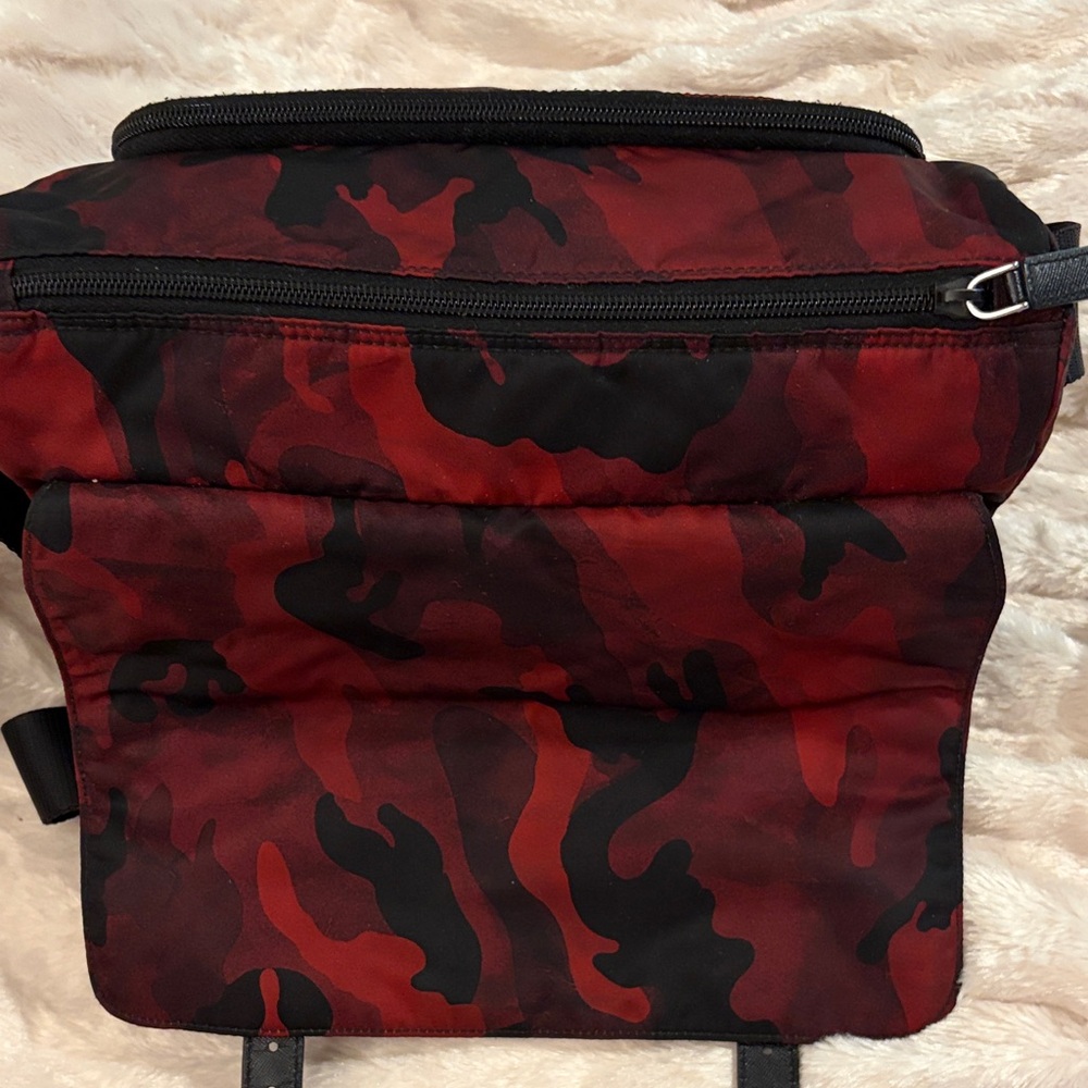 Prada Men's Camouflage Red and Black Messenger Bag - Picture 10 of 16